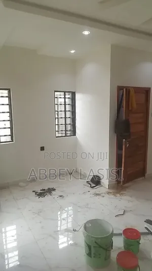 House Painter, Wallpaper and Fluted Panel
