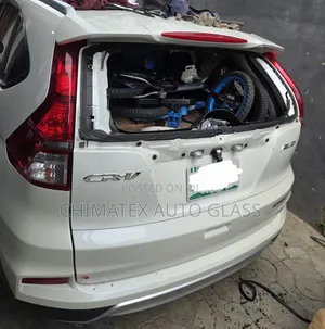 2016 Honda CRV Back Windscreen Glass Available & Installed at Chimatex