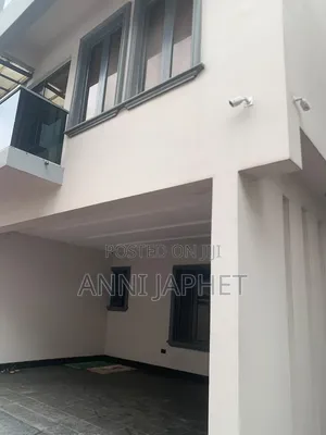 4bdrm Duplex in Lekki Phase 1 for rent