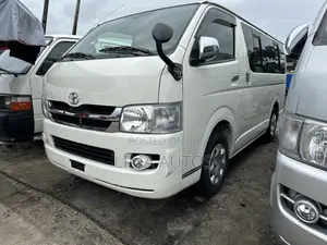 Toyota HiAce 2014 White