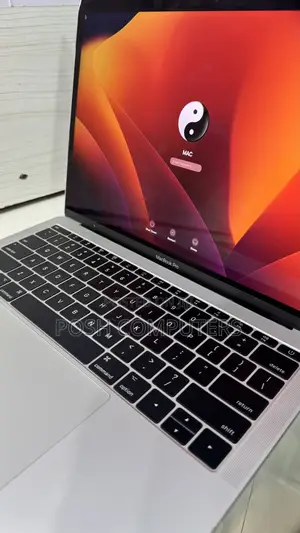 Laptop Apple MacBook Pro 2017 8GB Intel Core i5 SSD 256GB