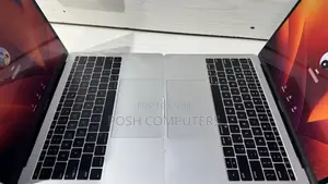 Laptop Apple MacBook Pro 2017 8GB Intel Core i5 SSD 256GB