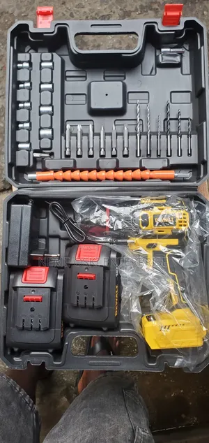 DEWALT Brushless Cordless Drill Kit - 2 Batteries