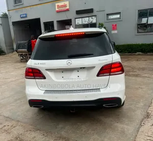 Mercedes-Benz GLE-Class 2016 White