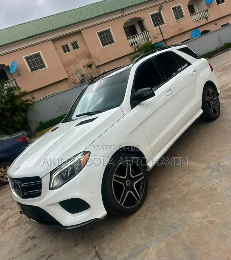 Mercedes-Benz GLE-Class 2016 White