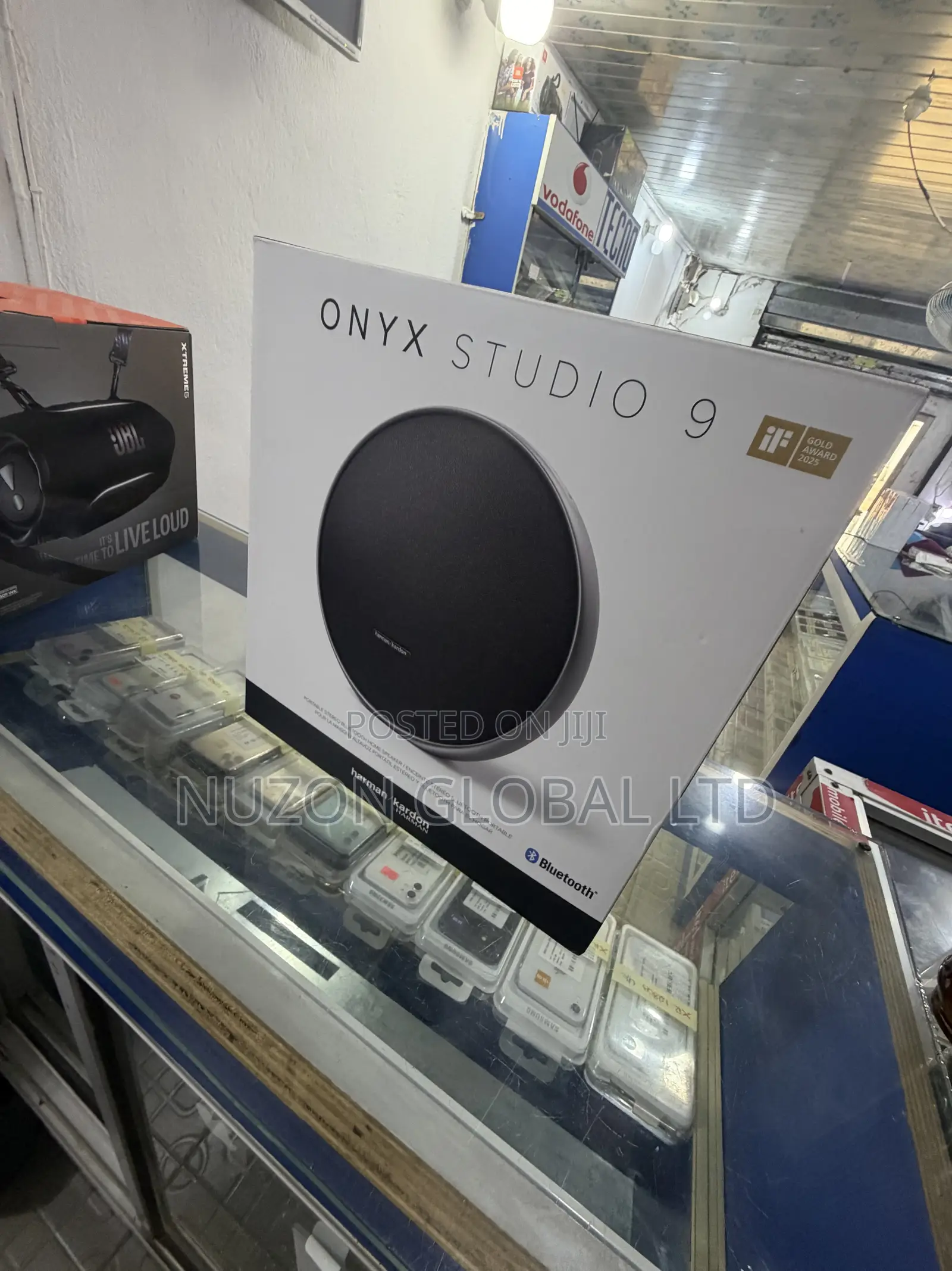 Onyx Studio 9