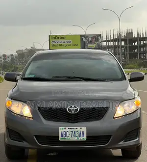 Toyota Corolla LE 4dr Sedan (1.8L 4cyl 4A) 2010 Gray
