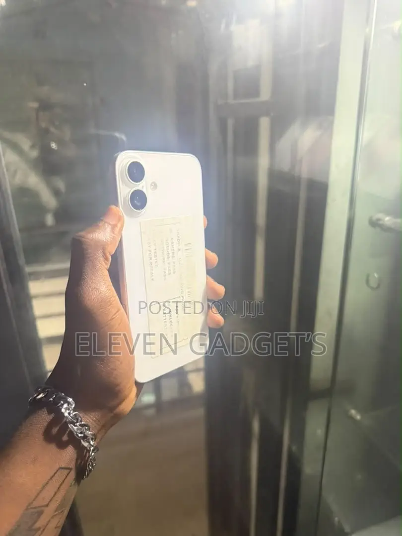 Apple iPhone 16 Plus 128 GB White
