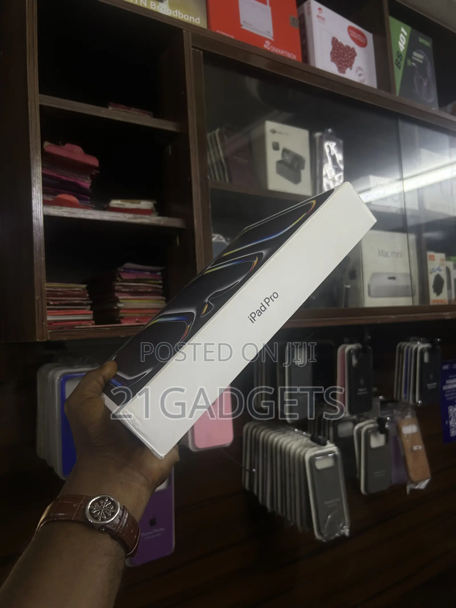 New Apple iPad Pro 13 (2024) 256 GB