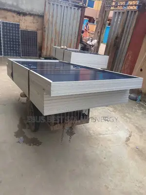 Jinko 650w Solar Panel