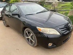 Toyota Camry LE 4dr Sedan (2.5L 4cyl 6AM) 2010 Black
