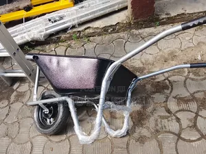 Heavy Duty Wheelbarrow