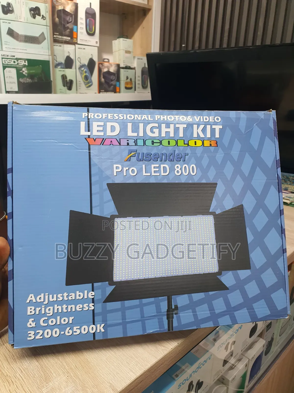 Professional Photo & Video Varicolor Pro LED 800 Light Kit