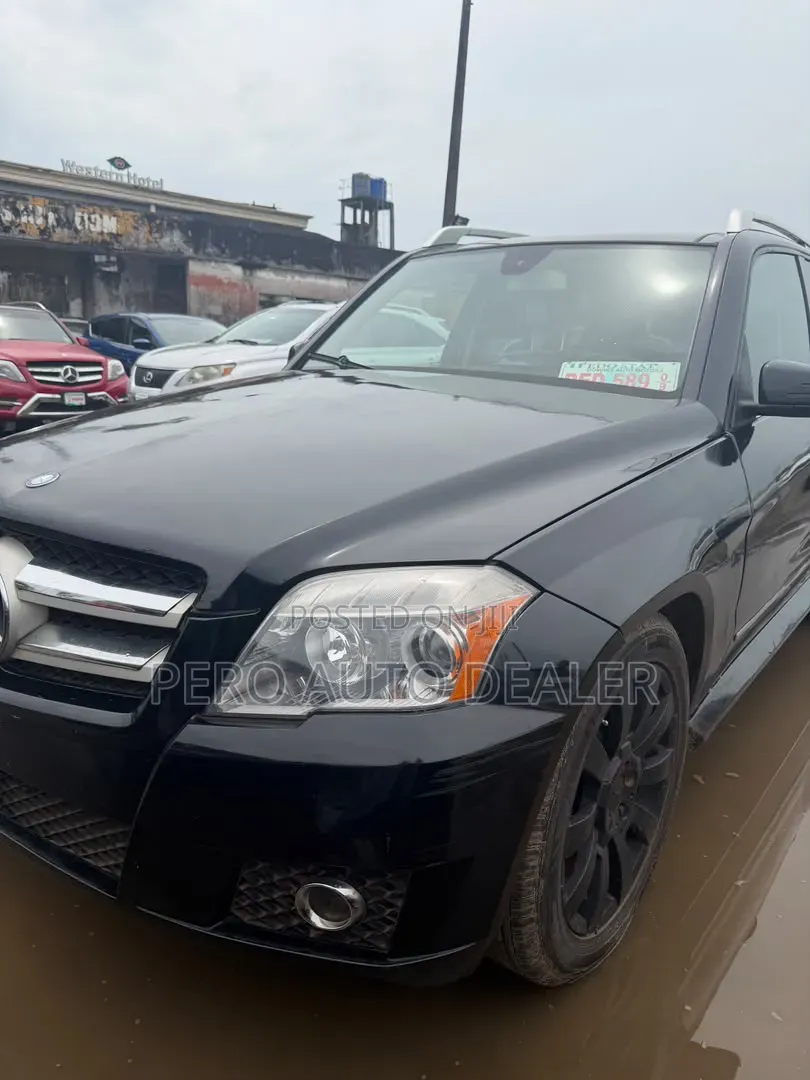 Mercedes-Benz GLK-Class 2011 Black