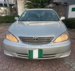 Toyota Camry 2004 Silver