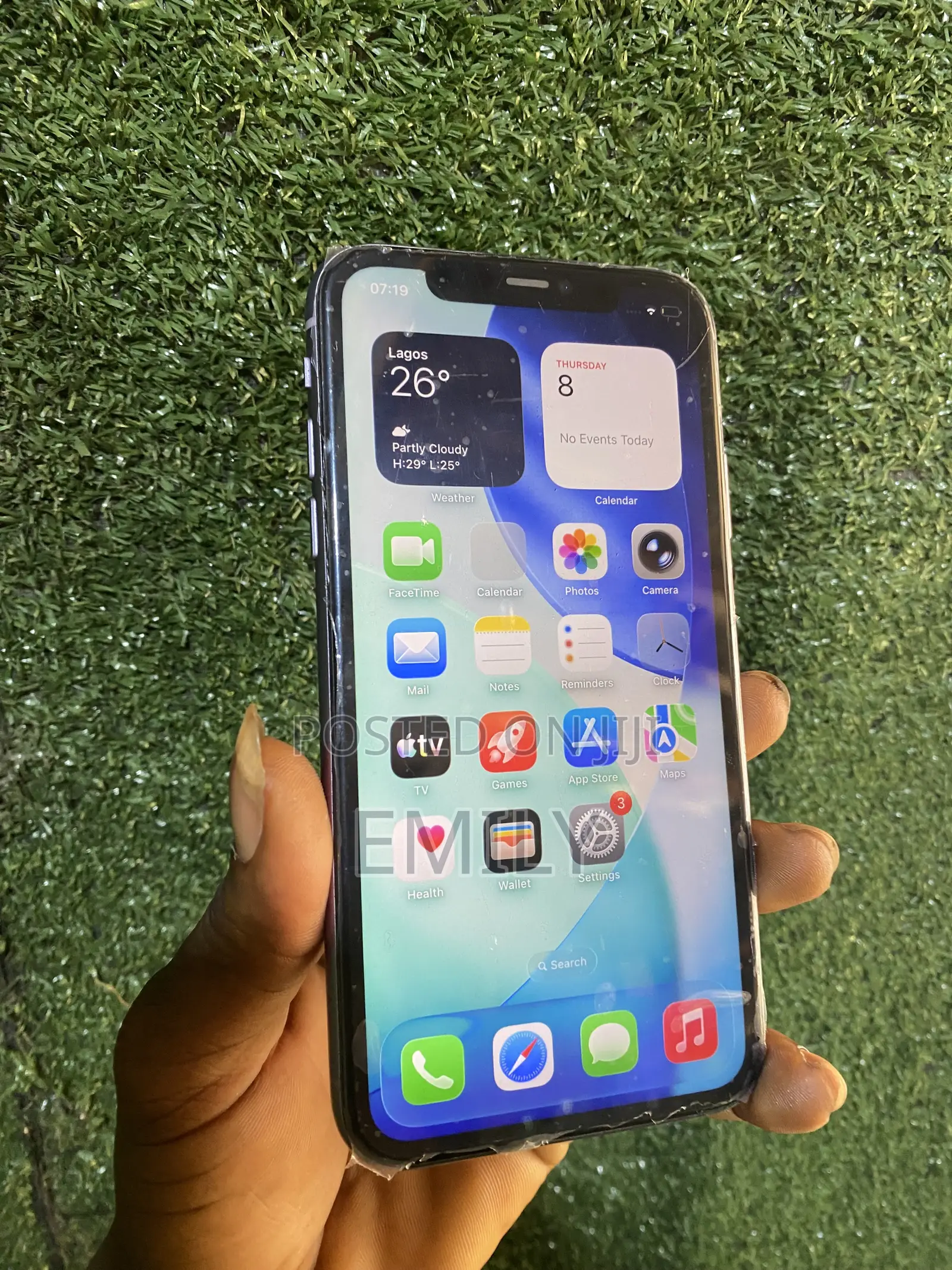 Apple iPhone 11 64 GB Purple