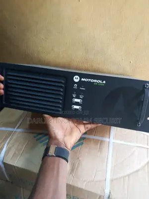 Motorola DR 3000 MOTOTRBO Digital/Analog Two-Way Radio Repeater.