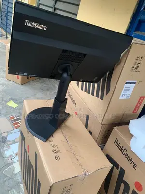 New Lenovo ThinkCentre M810z AIO 8GB Intel Core i5 HDD 500GB