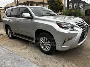 Lexus GX 2015 Silver