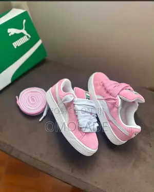 Puma Sneakers