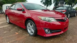 Toyota Camry SE 4dr Sedan (2.5L 4cyl 6A) 2013 Red