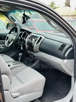 Toyota Tacoma 2012 Beige