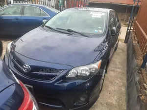 Toyota Corolla 2013 Blue