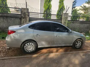 Hyundai Elantra 2008 Silver