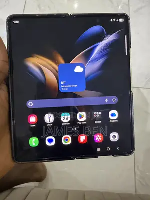 Samsung Galaxy Z Fold4 1 TB Gold