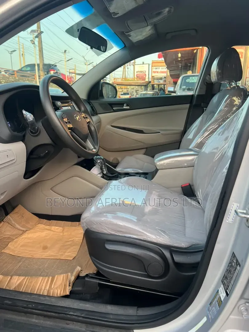 Hyundai Tucson 2019 Silver