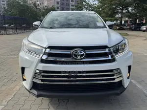 Toyota Highlander Limited 4dr SUV AWD (3.5L 6cyl 6A) 2015 White