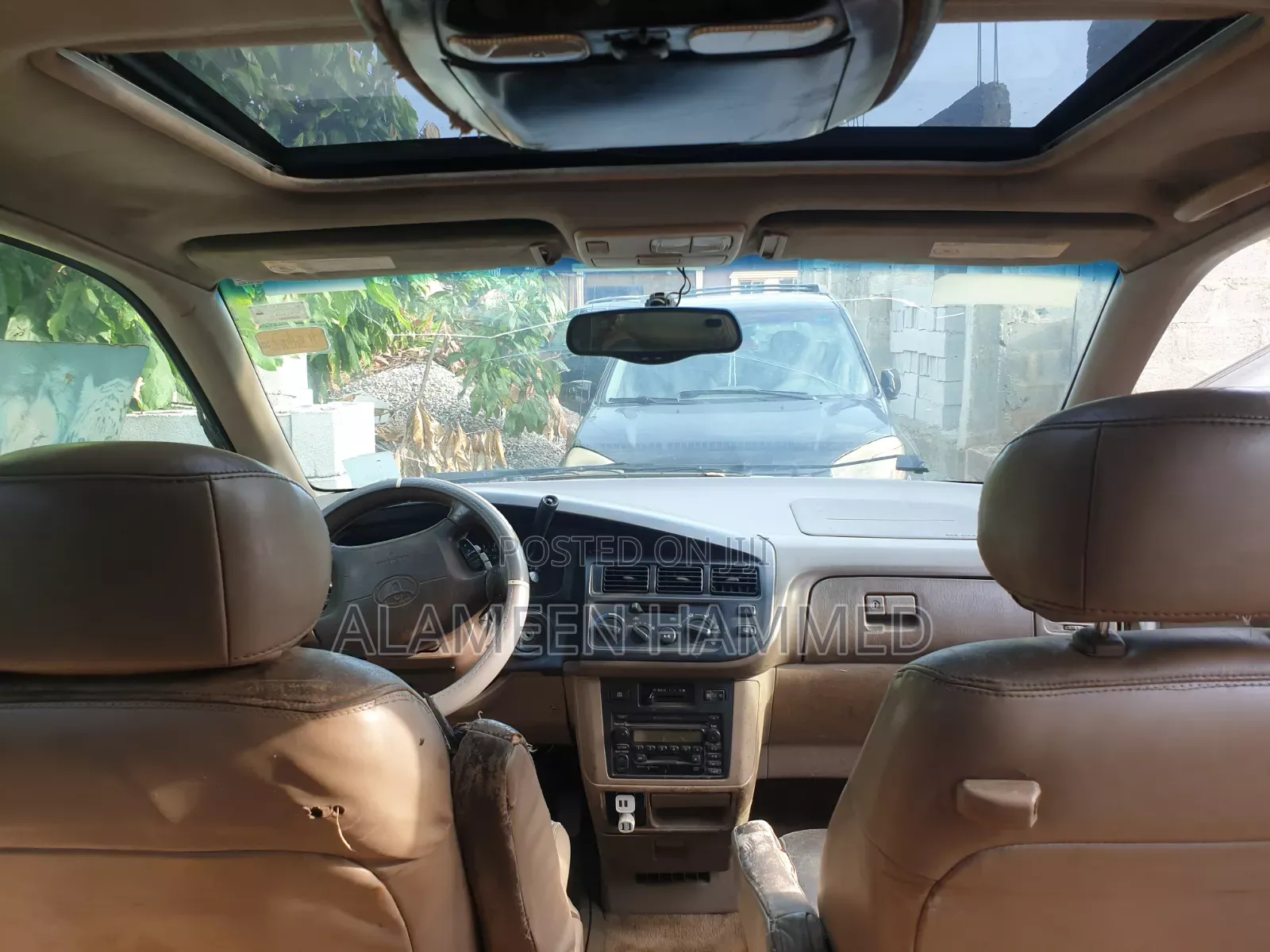 Toyota Sienna XLE & 1 hatch 2000 White