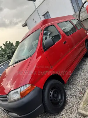 Toyota Grand HiAce 2002 Red