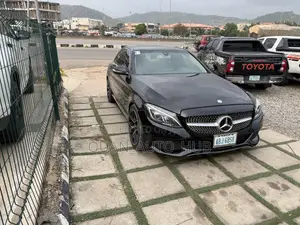 Mercedes-Benz C300 Base Sedan RWD (2.0L 4cyl 7A) 2016 Black