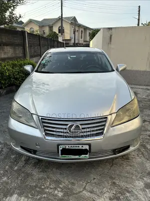 Lexus ES 350 2010 Silver