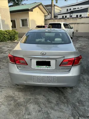 Lexus ES 350 2010 Silver