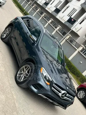 Mercedes-Benz GLC-Class 2016 Blue
