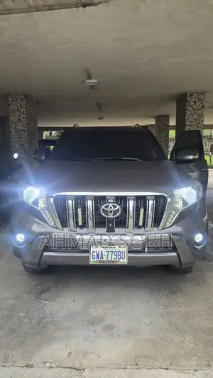 Toyota Land Cruiser Prado 2015 Gray