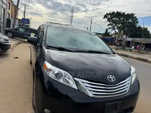 Toyota Sienna Limited 7 Passenger 2012 Black