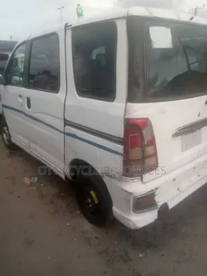 Daihatsu Hijet 2000