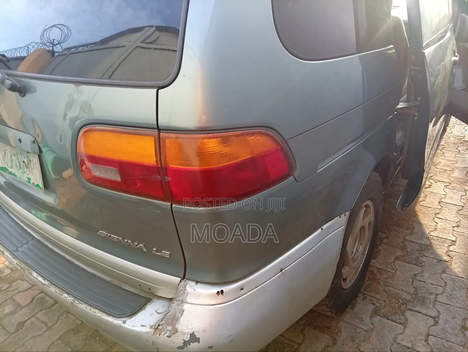 Toyota Sienna 2000 Green