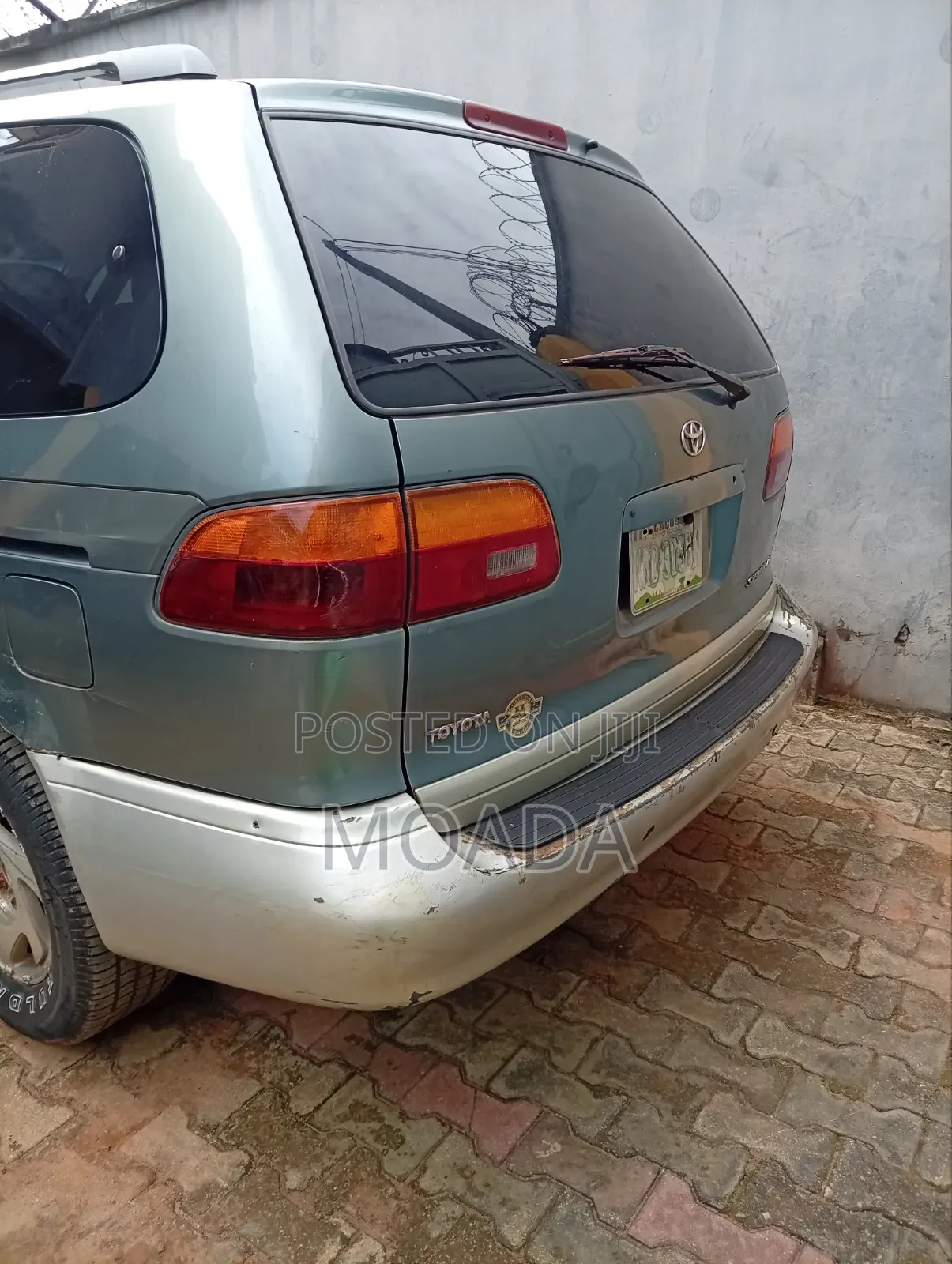 Toyota Sienna 2000 Green