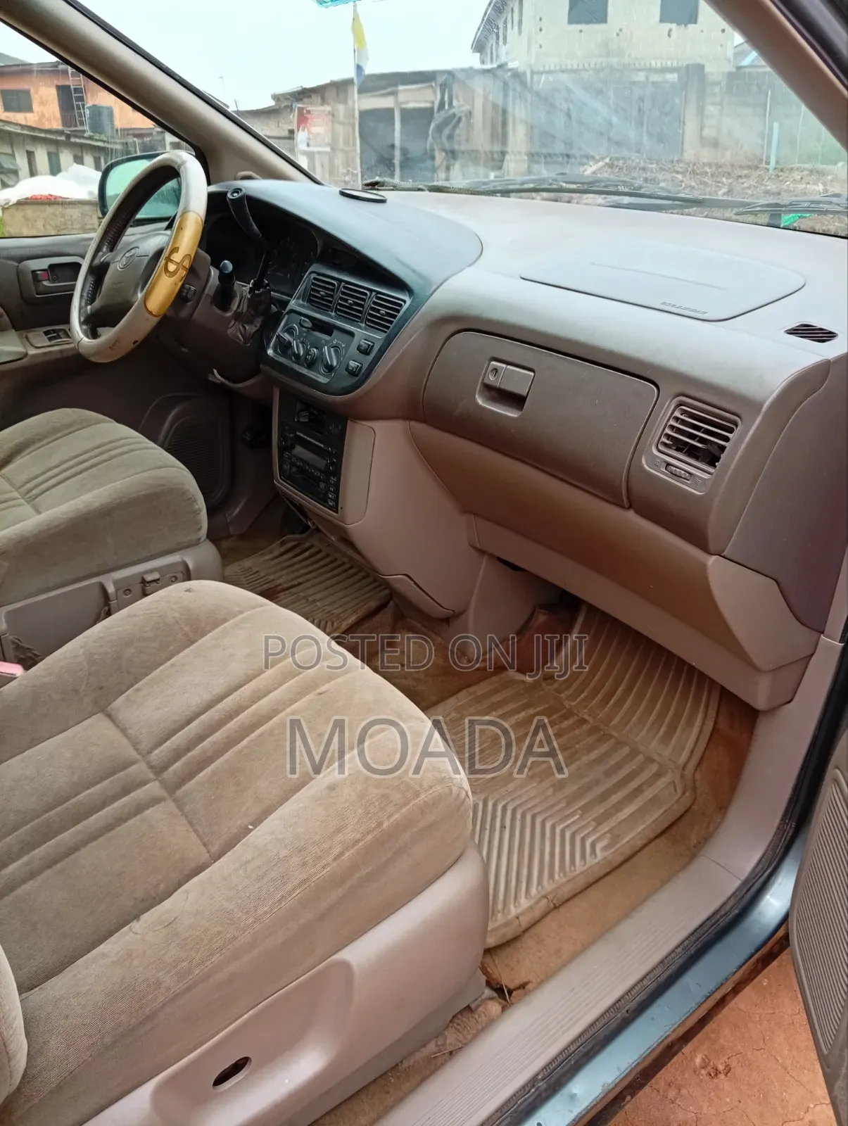 Toyota Sienna 2000 Green