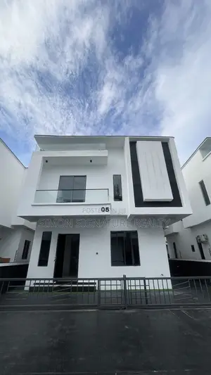 4bdrm Duplex in Idado for sale