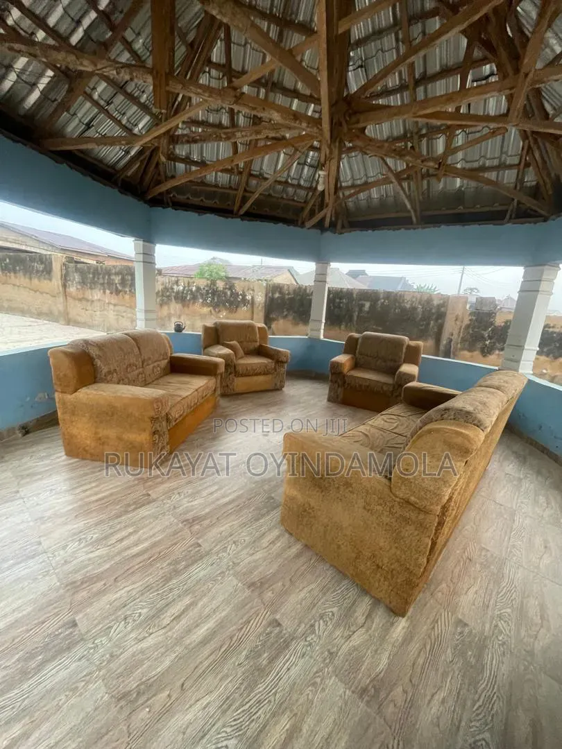 Seven Seater Sofa Chairs