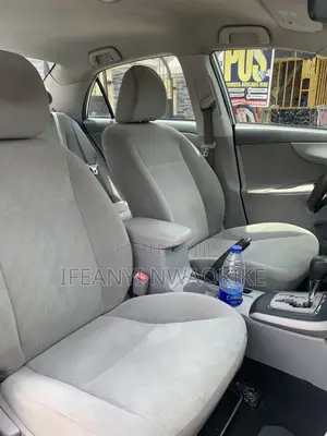 Toyota Corolla 2009 Silver