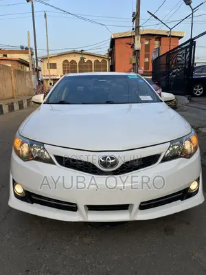 Toyota Camry 2012 White