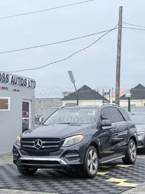 Mercedes-Benz GLE-Class 2017 Blue