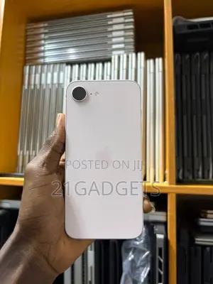 Apple iPhone 17e 256 GB Pink