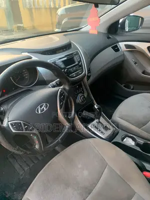 Hyundai Elantra 2013 White
